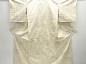 未使用品　花唐草模様織り出し本場白大島紬着物(9マルキ)(韓国産)